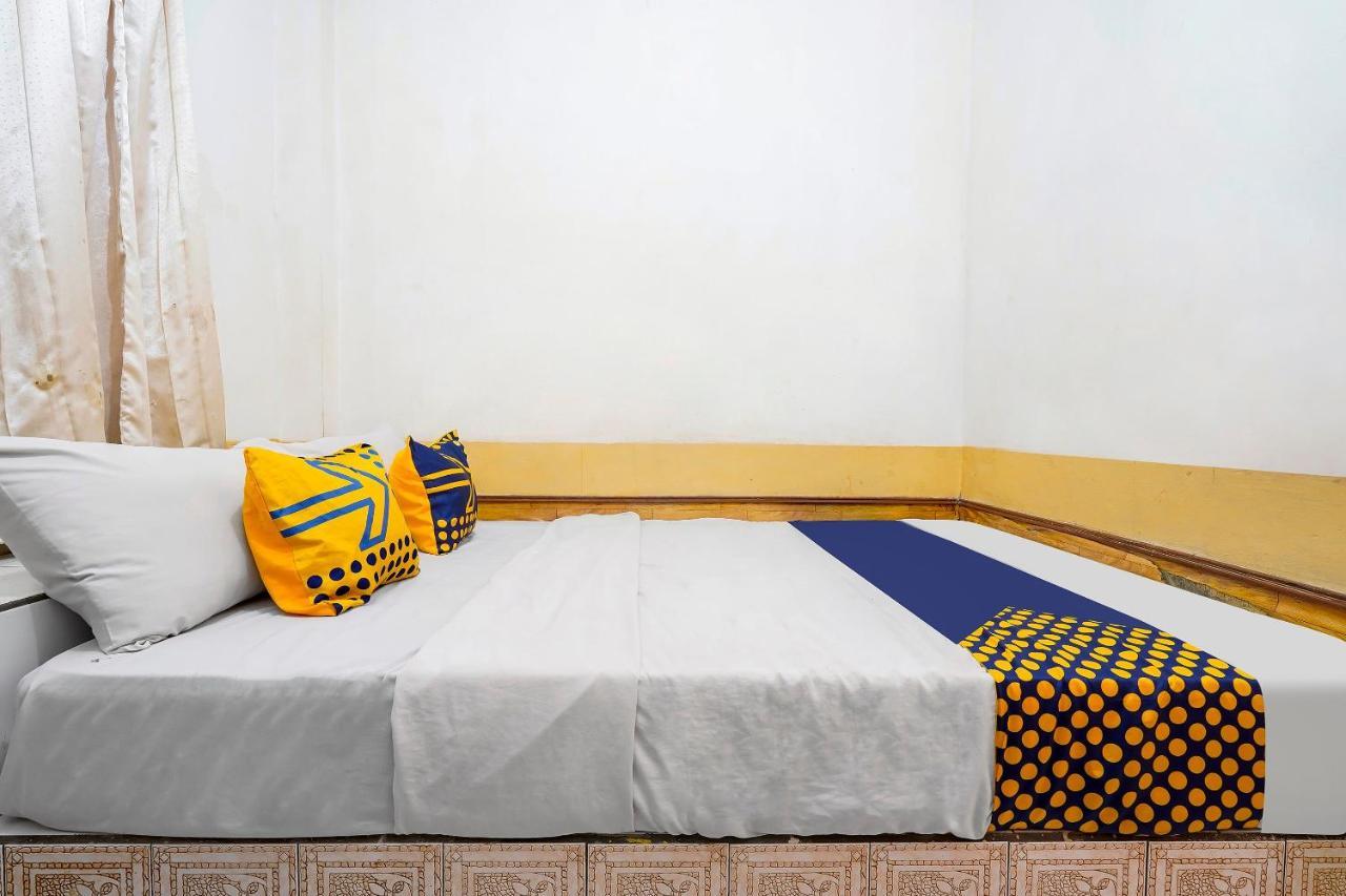 Spot On 91444 Hotel Arimbi Bandung Exterior foto